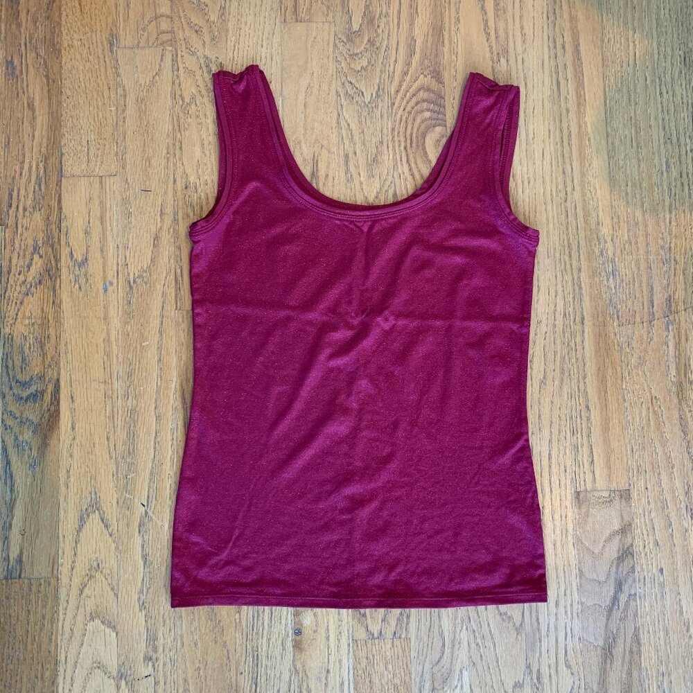 Like New XS White House Black Market Sparkly Red Top